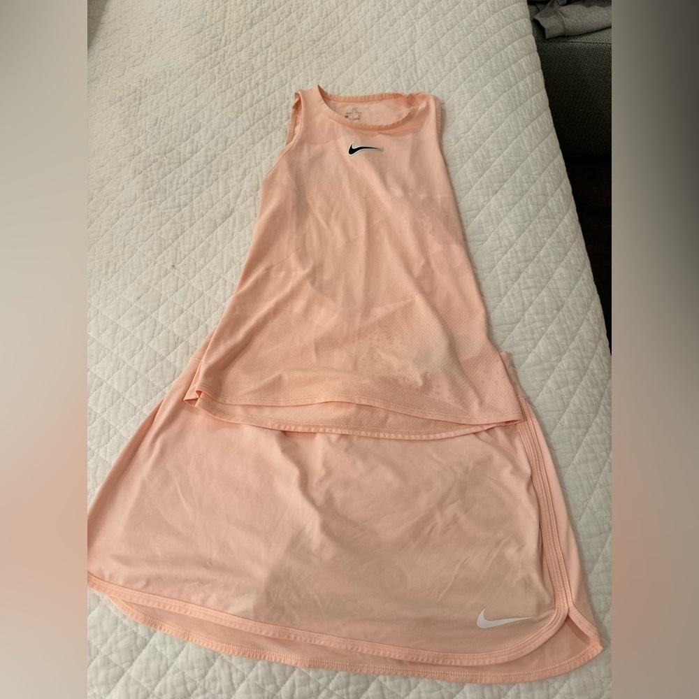 Nike Peach/Pink Dri-FIT Sleeveless Athletic Tank